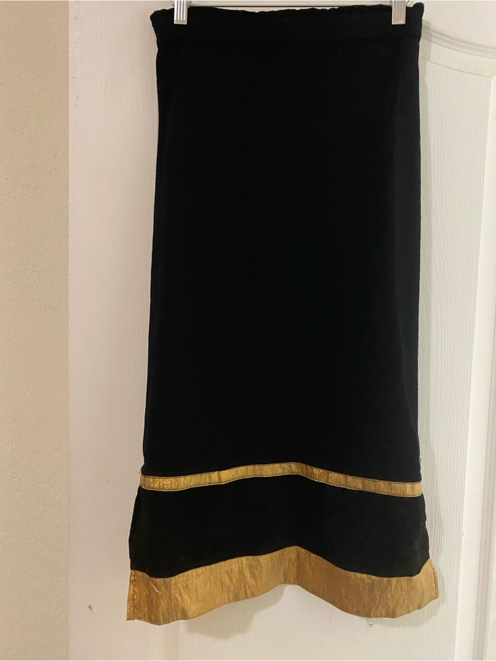 VTG St. John Sport by Marie Gray Knit Black Old Money Hold Trim Midi Skirt S - Picture 13 of 14